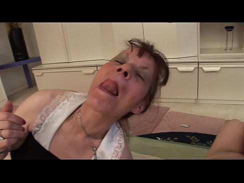 ❤️ Dua nenek dan seorang datuk bertiga Video lucah pada ms.milfnut-net.ru ❌️